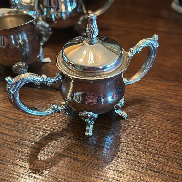 Elegant Godinger Petite Silver-plated Tea Set - Picture 7 of 8